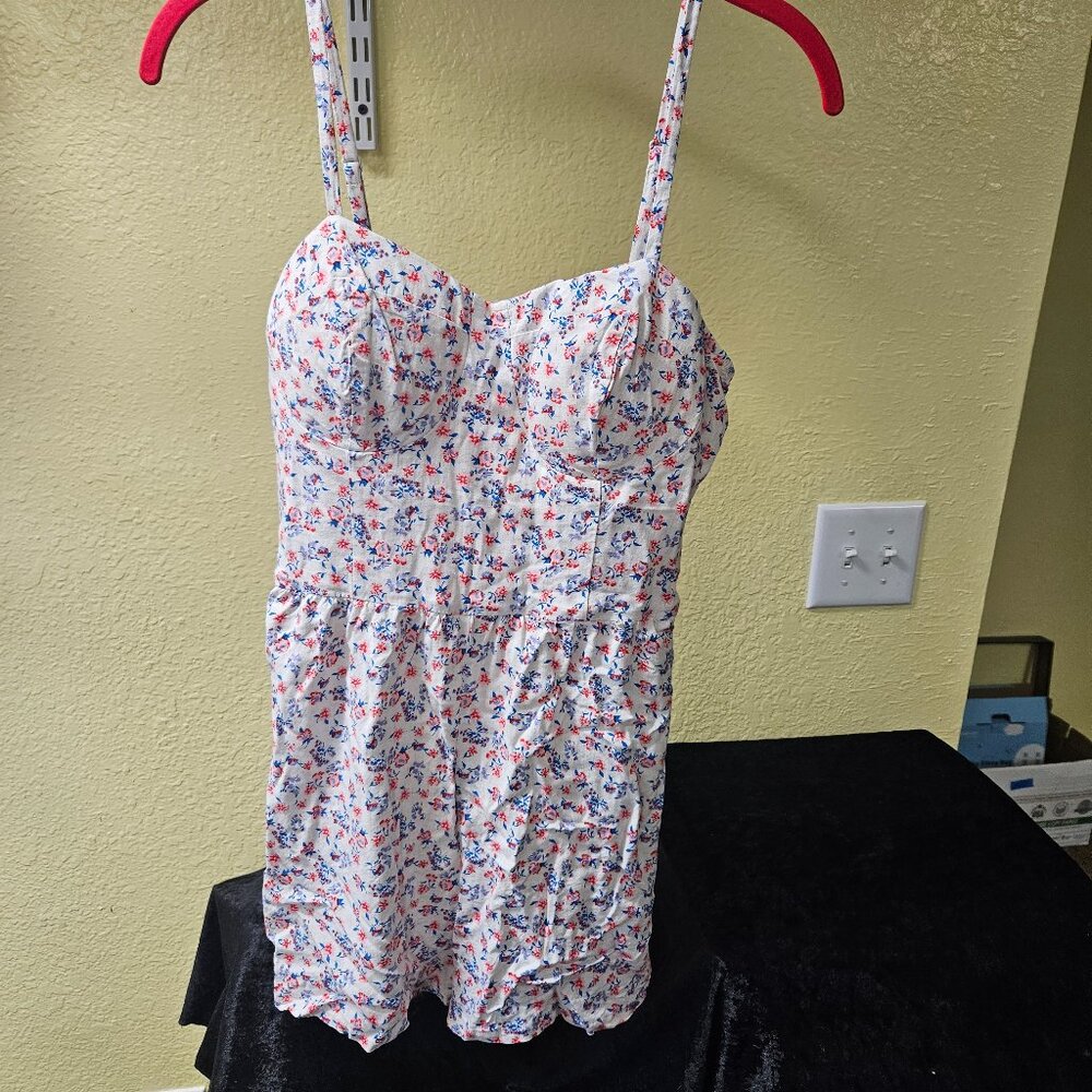 Lily Rose M white with pink/blue small flowers, thins straps with built-in bra